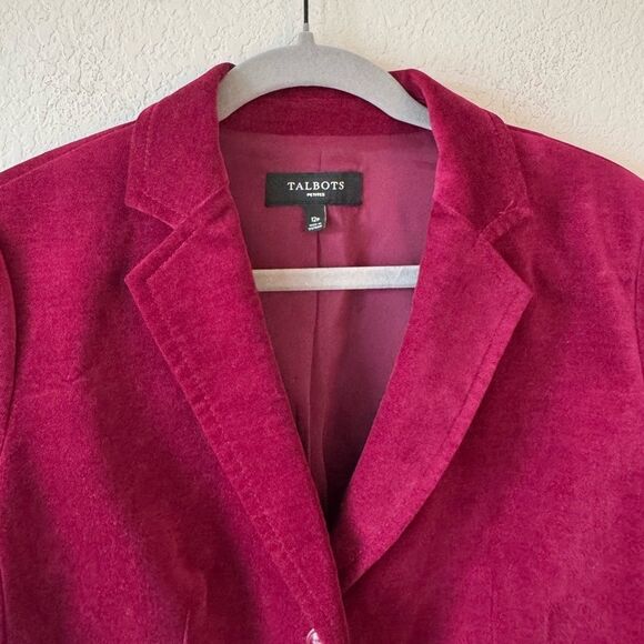 Talbots Woman’s Velvet Blazer Jacket 12P Burgundy One Button Holiday Career - Picture 3 of 6